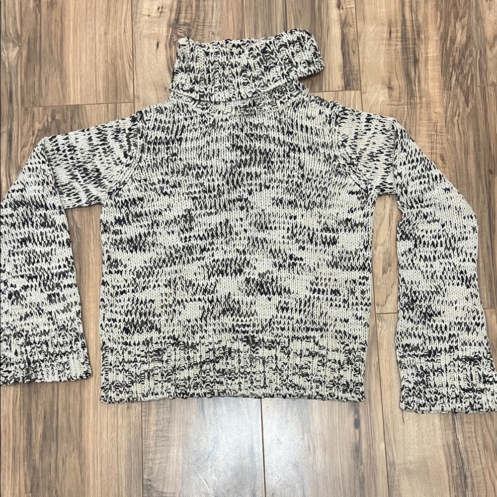 Vintage MEXX Cozy Black and Cream Women's Sweater Turtleneck Sz S